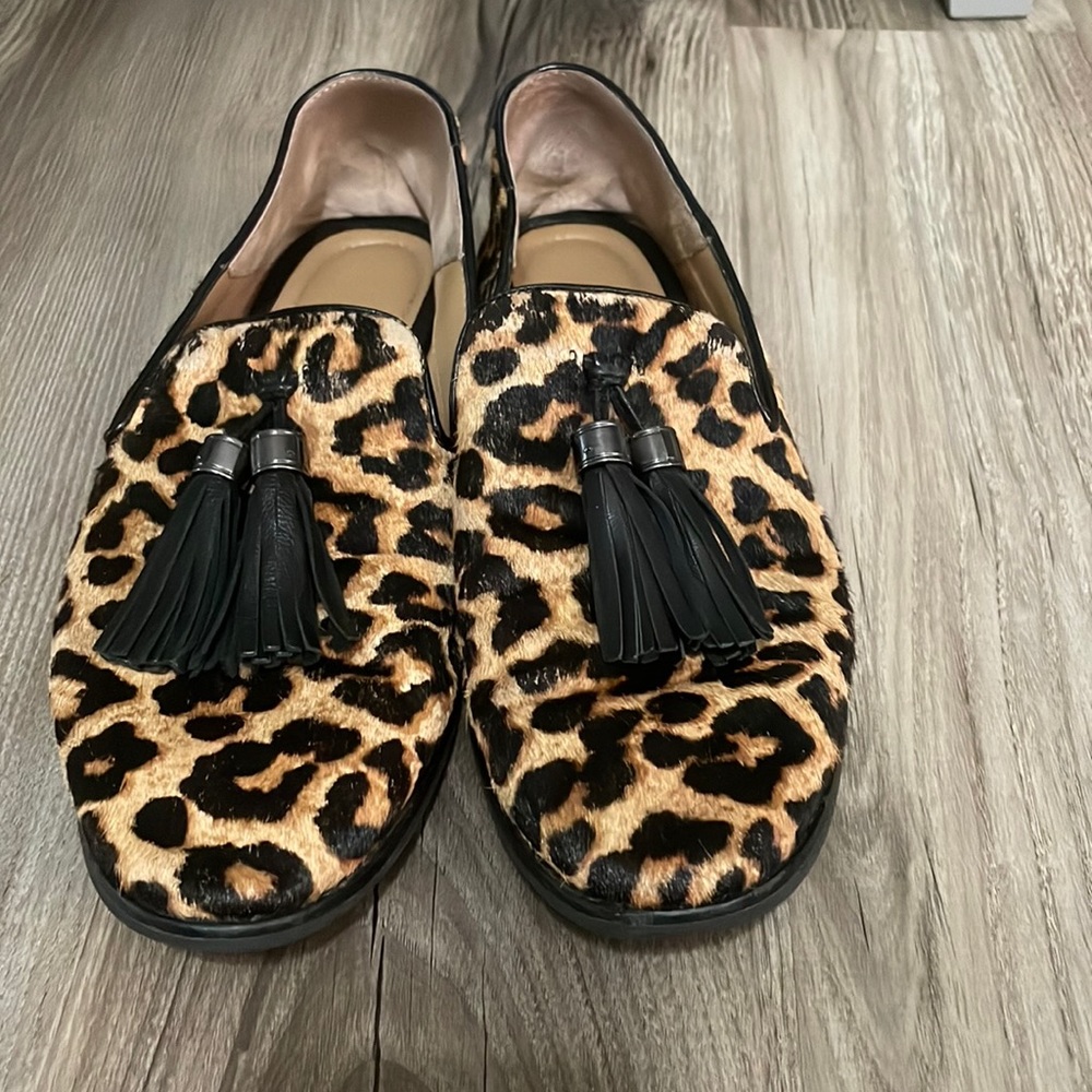 franco sarto hadden leopard cheetah animal print tassel loafers shoes size 8.5